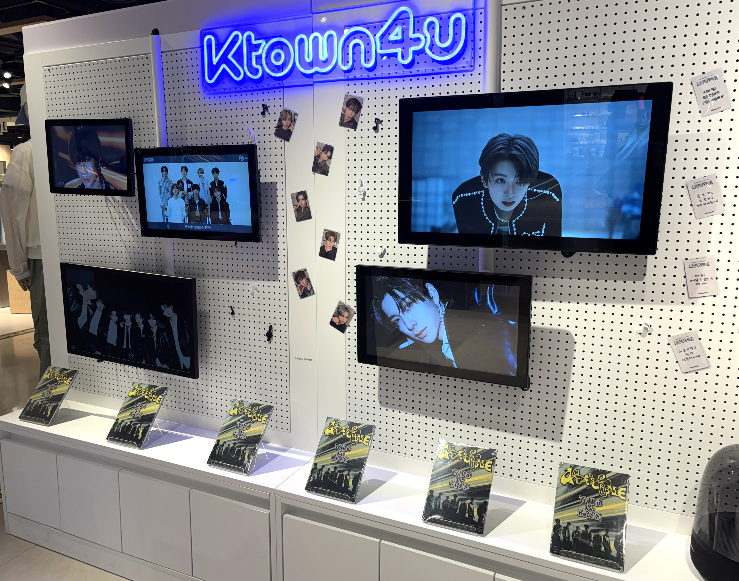 cn.ktown4u.com : K-POP Global On-Onffline Platform