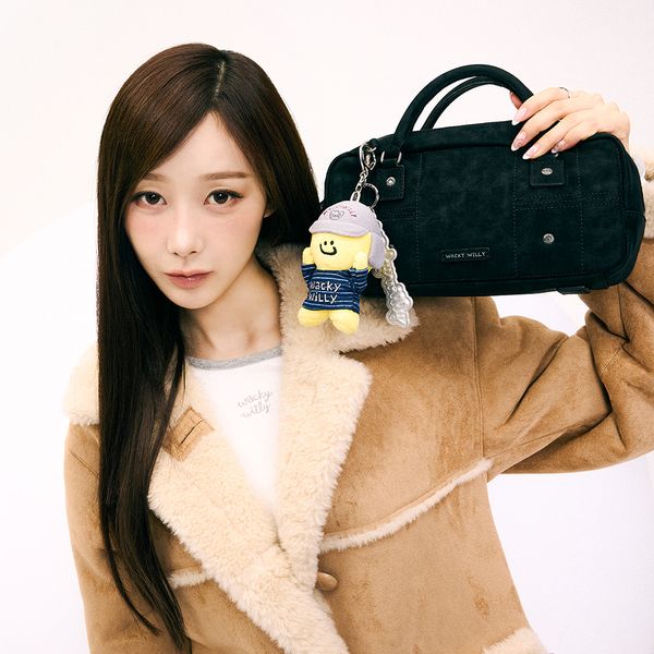 [Wacky Willy x GISELLE] [25FW] Women's Square Bag Black