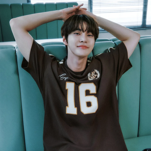 [CITYBREEZE] 빈티지 트랙 넘버링 반팔 티셔츠_BROWN