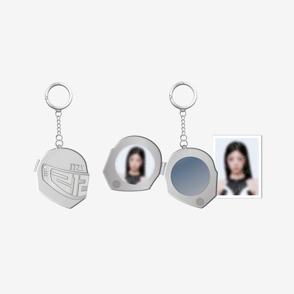 ITZY - [3RD WORLD TOUR [TUNNEL VISION] MD] LOCKET PENDANT KEYRING