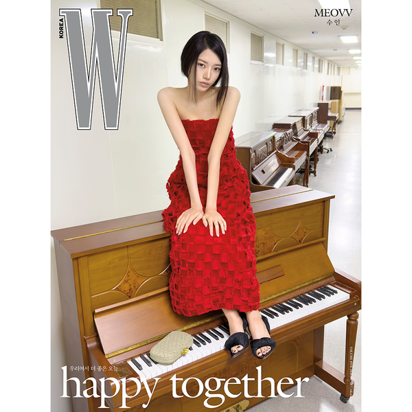 [Magazine] [26-04-22] W 2026 Vol.5 B Type (Cover : MEOVV : SOOIN / Content : MEOVV : SOOIN 12p)