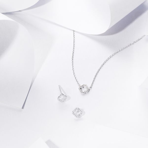 [J.ESTINA] LALA J.CLOVER Earrings_Silver