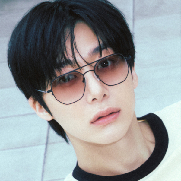 jp.ktown4u.com : [MONSTA X ヒョンウォン] [RECLOW] MOON BLACK