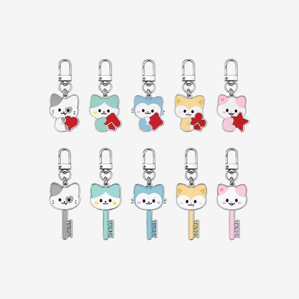 ITZY - [The 5th FANMEETING [ALL IN, MIDZY] MD] TWINZY SECRET METAL CHARM (RANDOM 1OUT OF 10)