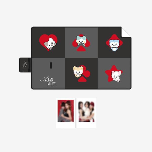 ITZY - [The 5th FANMEETING [ALL IN, MIDZY] MD] TWINZY PICNIC MAT