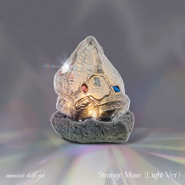 NMIXX - 6th Mini Album [Strange Muse] (Light Ver.)