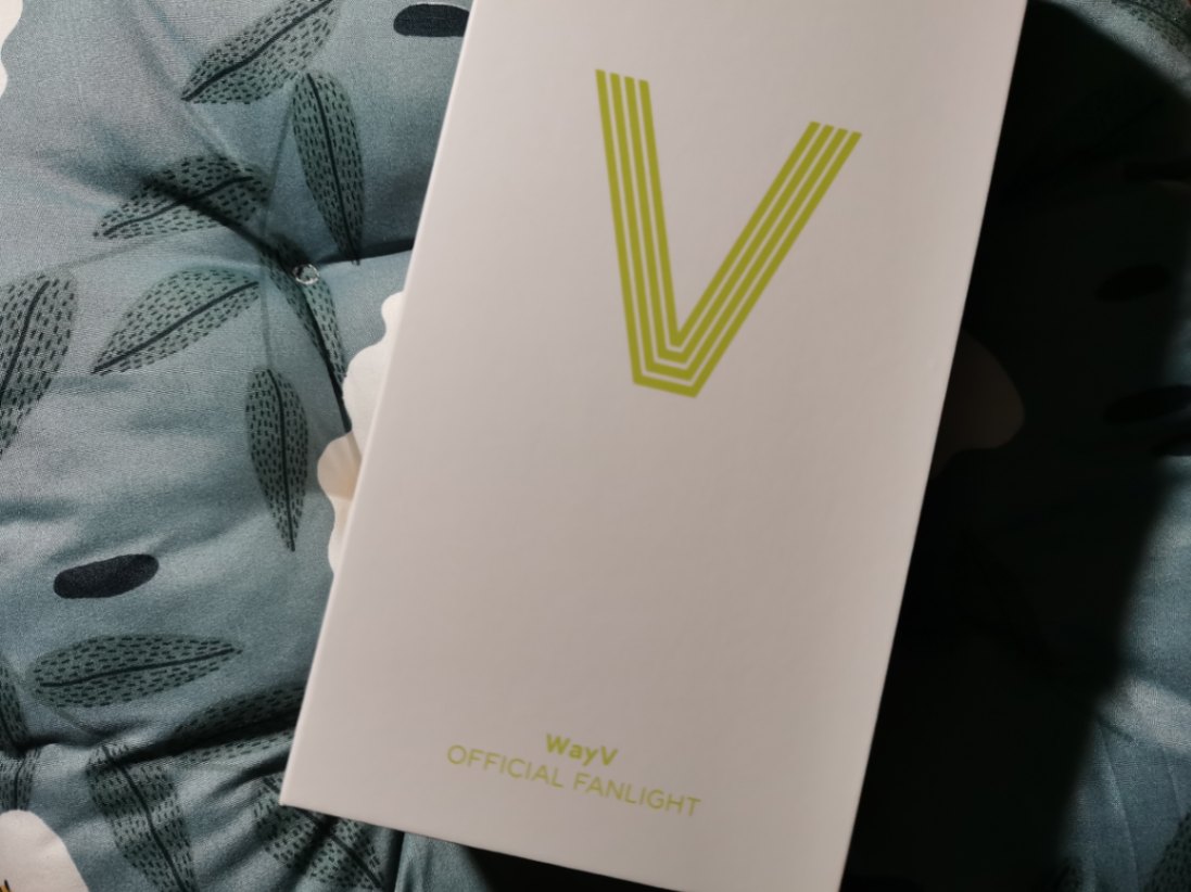 ktown4u.com : WayV - OFFICIAL LIGHT STICK Ver. 2