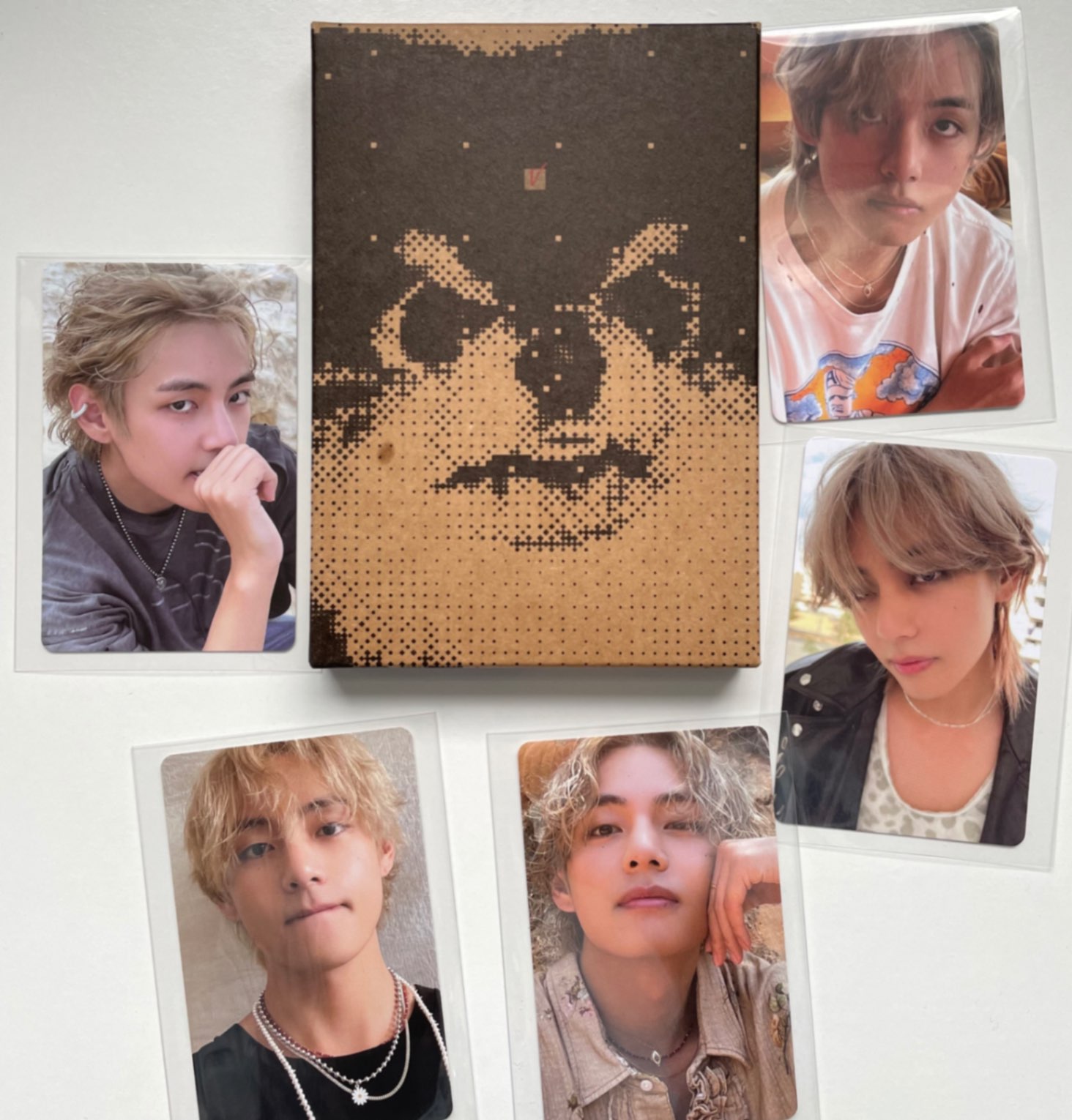 ktown4u.com : review detail_V - [Layover] (Weverse Albums ver.)