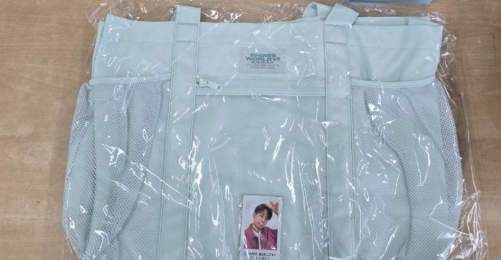 ktown4u.com : review detail_SHINee - [SHINee WORLD Ⅶ [E.S.S.A.Y